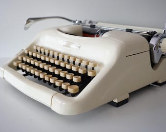Beautiful Vintage & Rare 1957 All CREAM (!) Voss S24 Typewriter - Working - Portable - QWERTZ - Design - Original Color