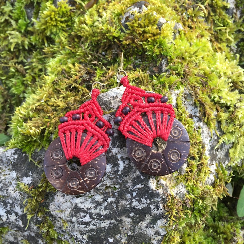 Ethnic macrame earrings with carved coconut red image 3