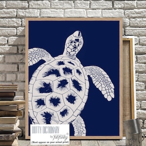 Blau-weiße moderne nautische Wandkunst, Meeresschildkröte auf dunkelblauem Küsten-Wanddekor, Strand-Haus-Dekor-Badezimmer-Kunst-Illustration