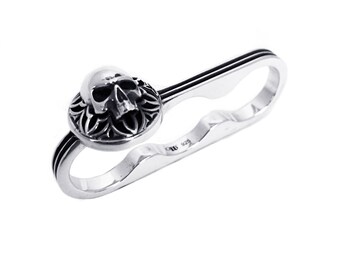 KATE - Bar Ring. Sterling Silver Fashion Jewelry. Fine Jewelry. Tracery Skulls Gothic