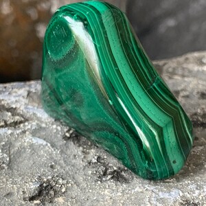 1 Piece Freeform MALACHITE,Tumbled Stone,Green,Healing Stone,Protection Stone,High Quality,Heart Chakra,Hand Carved,Zaire Africa, 4 image 4