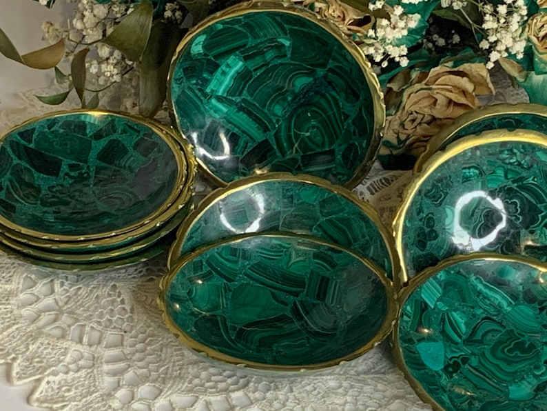 4 MALACHITE Bowl,Green,Malachite Dish,Hand Carved,Birds Eye Malachite,Brass Rim, Round image 9