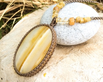 Yellow banded agate macrame necklace, Large Agate gemstone, Citrine, yellow stone necklace. hippie, Macrame necklace, long necklace, gift