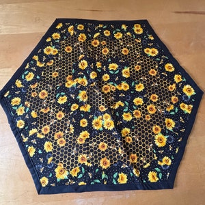 Sunflower table topper