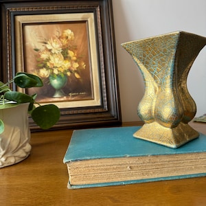 Mid-Century Vintage Art Deco Gonder Pottery Vase, Gold Crackle over Turquoise with Pink | Mid Century Gold Crackle Flower Vase | E-71 Vase
