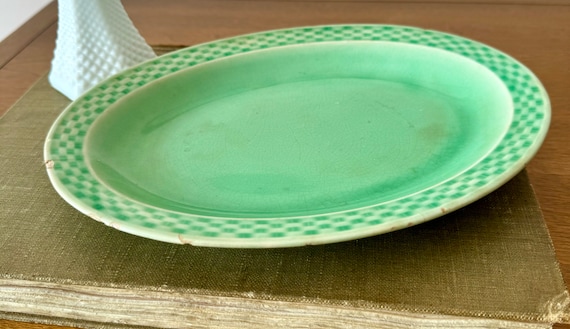 1930's Vintage W.S. George Basketweave Green Platter, 10