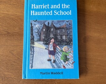 Harriet and the Haunted School: Vintage Children's Chapter Book, 1984