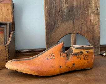 Vintage Wooden Shoe Form: Men's Size 12.5, Mid-Century Cobbler Last