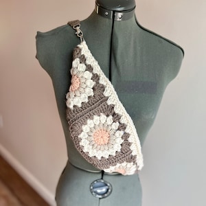 Sunburst Granny Square Crossbody Bum Bag