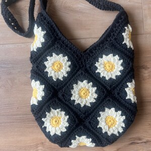 Daisy Granny Square Bag