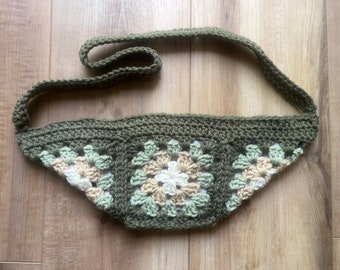 Classic Granny Square Crossbody Bag