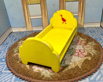 STROMBECKER #1 1938 Yellow Twin Duck Bed, Vintage Miniature Dollhouse Furniture, wood, fits Kage, Donna Lee, N.Forbes, Rich, 3/4" 1:16