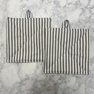 Black strip Kitchen potholder Set - Hot Pads -Pot Holders - Kitchen Pot Holder set- Table Protector- Kitchen Gifts