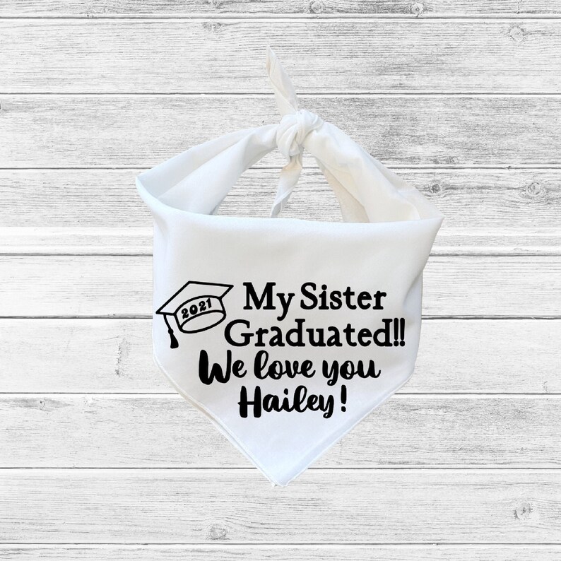 Personalized Seniors 2021 Graduation Dog Bandana with Name Custom Unique Pet Dog Bandana Cotton Gold Dog Collar for Sister Graduate