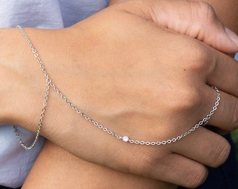 Tiny Silver CZ Hand Chain Bracelet Waterproof Slave Bracelet Stainless Steel Finger Bracelet Anti Tarnish Jewelry Summer Waterproof Ring