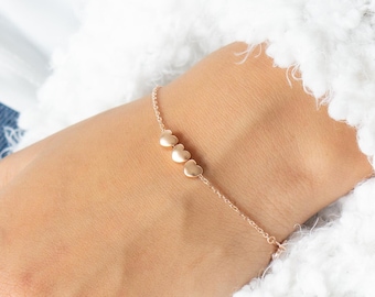 Pulsera de oro rosa con 3 corazones diminutos, regalo personalizado para su mejor amiga menor de 20 años, regalo de Navidad, pulsera con tres corazones, artículos más vendidos