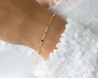 Thin Gold Bracelet Dainty Chain Bracelet Stacking Bracelet Delicate Bracelet Layering Bracelet Minimal Bracelet Everyday Bracelet Simple BFF