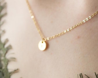 Gold Personalized Disc Necklace Aesthetic Initial Prom Jewelry Handmade Chain Choker Mom Kids Necklace for Mom Birthday Birthflower Gift