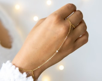 Piccolo CZ Bracciale Bracciale schiavo Maniglia Imbracatura a mano Bracciale sottile Dito Bracciale Anello Bracciale a catena Prom Bracciale Damigella d'onore BFF Compleanno