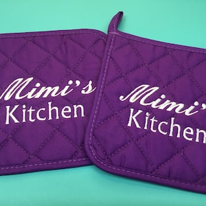 personalized potholder, farmhouse kitchen, personalized gift, personalized wedding gift, house warming gift, wreath potholder, gift for her