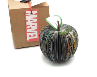 Superhero Comic Apple – Personalised Comic Book Apple – 4th Anniversary Gift for Him – Geek Gift