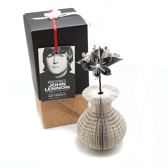 Custom Book Vase for Him - Origami Flowers from Your Favourite Novel - Boyfriend Anniversary Present - 4th Anniversary Keepsake