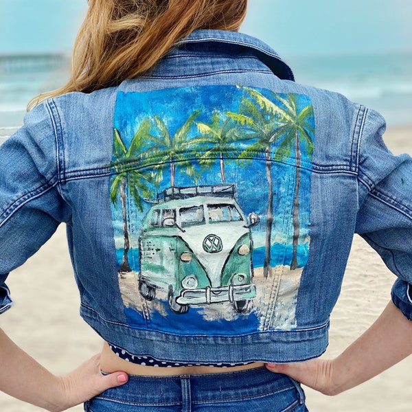 Veste en jean peinte à la main ; Veste en jean avec oeuvre d'art ; Cadeau ; Veste en jean personnalisée ; Veste avec peinture ; uvre exclusive ; Art sur denim VW Bus