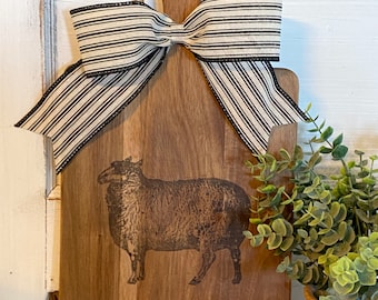 Farmhouse cutting board decor / sheep decor / farmhouse style / wood cutting board/ wood sheep decor /