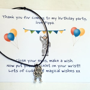 Conjunto personalizado de 10 *** Pulseras y tarjetas de deseos con dijes de robot - Fiesta favorece el cumpleaños del niño