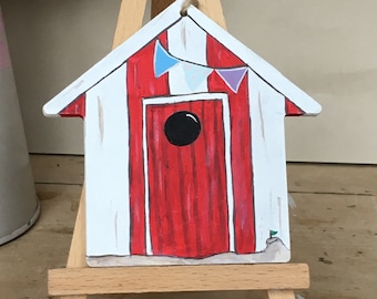 Rode hangende strandhutdecoratie, houten strandhut, stranddecor, kustthema, nautische decoratie, huisje, huisjes