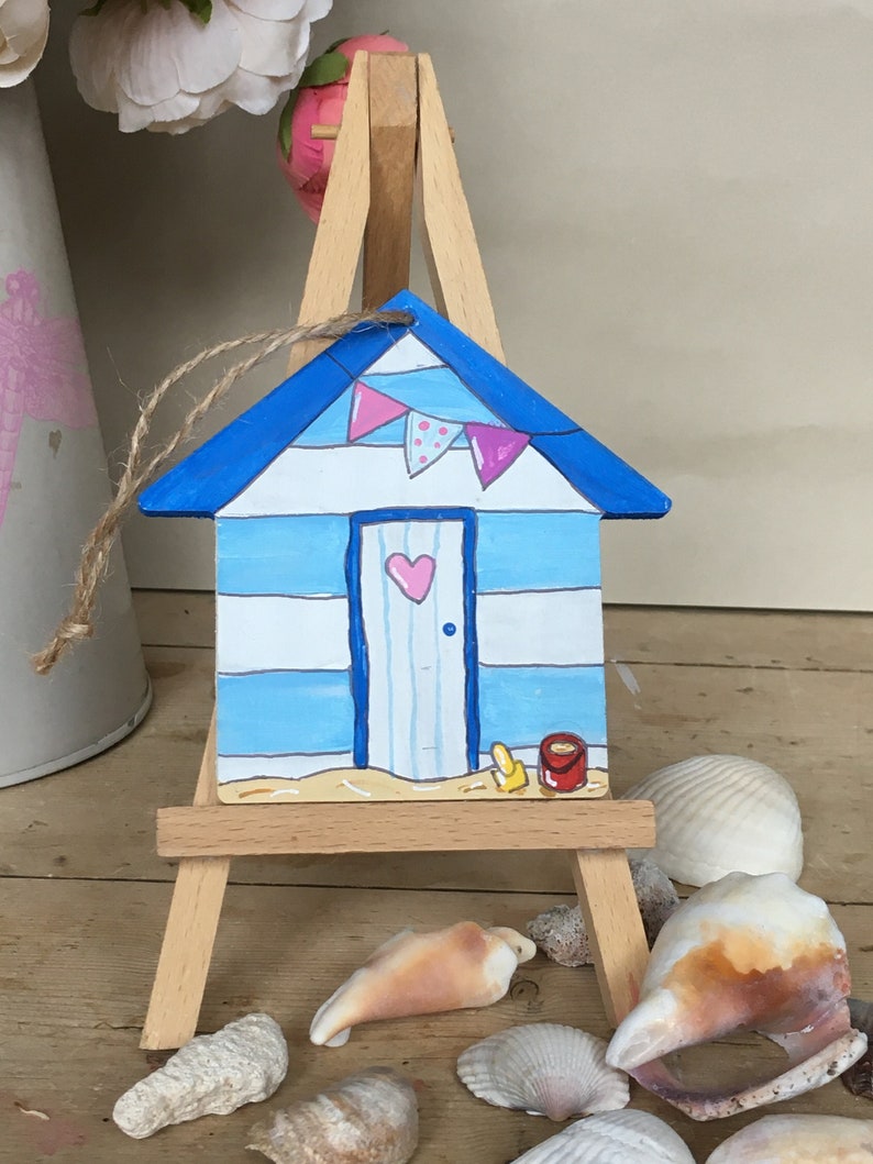 blue-hanging-beach-hut-decoration-wooden-beach-hut-beach-decor