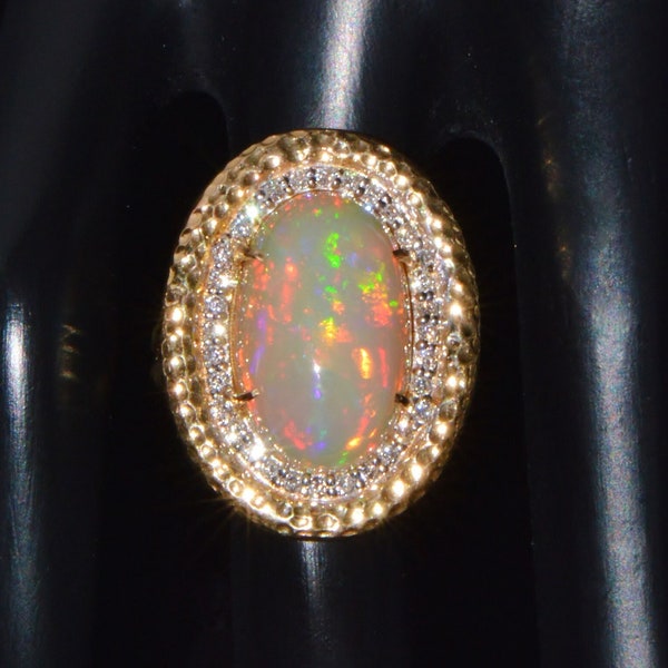 Estate Natural 7.44Cts VS F Diamond Opal 750 18K Solid Gold Cocktail Dinner Statement Hammered Gold Ring Band - ExoticGold