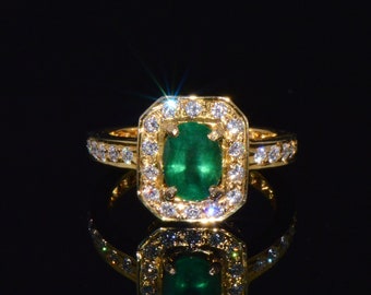 Natural Emerald Ring - Emerald Diamond Ring - Estate 2.15Cts VS F Diamond Zambian Emerald 18K Solid Gold Cocktail Dinner Halo Eternity Band