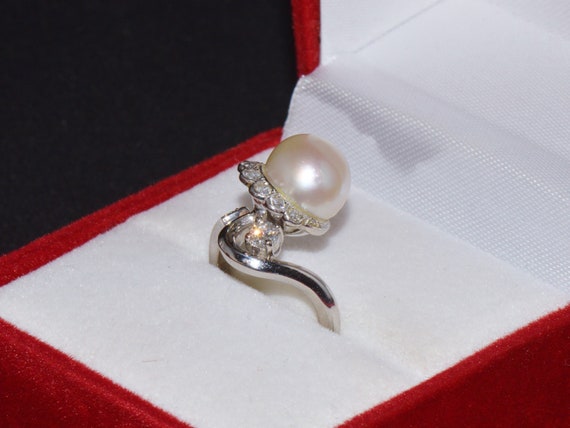 Vintage Pearl Ring - Gorgeous Natural 0.25cts VS … - image 5