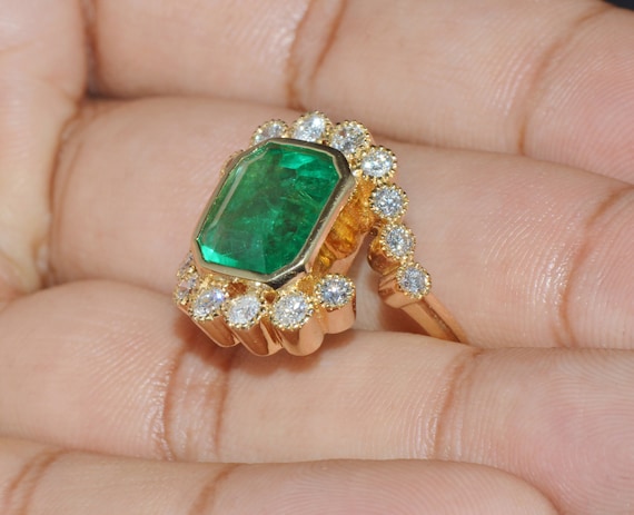 Vintage Emerald Ring - GIA Emerald Ring - Estate … - image 9