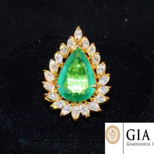 GIA Certified Natural 8.5cts Zambian Emerald VS F G Diamond 18K Solid Gold cocktail Dinner Statement Ring Band