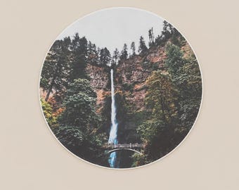 Multnomah Falls Sticker, Oregon Waterfall Vinyl Decal, Columbia Gorge PNW Souvenir for Water Bottle Laptop