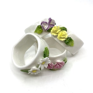 Porcelain Napkin Rings  Set of 4 Vintage  Ceramic Posy Napkin Holders Matching  Napkin Rings| Serviette Holders Coloured Napkin Rings
