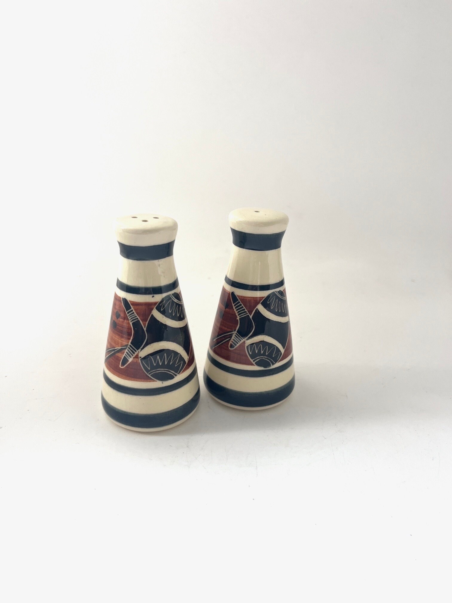 美品　アボリジニ・アート　オーストラリア　　伝統芸術　壺　花瓶　丁寧に描かれた Aboriginal australian pottery - Etsy 日本