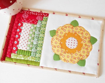 English Rose Mug Rug Pattern