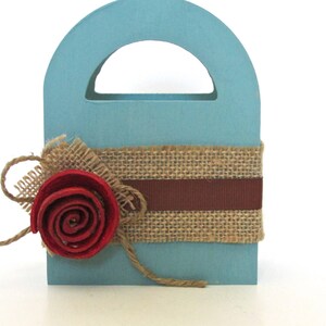 Holz Geschenkbeutel - Geschenk für Sie - Holz Geschenkkorb - Holzkorb - Holzdekor - Re und Blau - Holzblumen Dekor, Orangenschalen- Rot