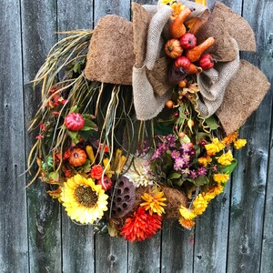 Erntedank-Haustürkranz - Herbst-Wohndekor - Haustürkranz - Blumenwandkranz - Erntedankkränze - Herbstkränze - Kränze
