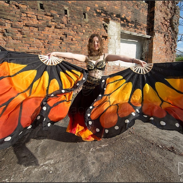 Hand painted monarch butterfly fan veils in xl size.