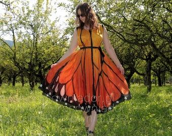 Monarch Schmetterling, von Hand bemalt Seide Kleid, Kostüm für Party. Sonderanfertigung - wählen Sie Ihre Farben. Geschenk für sie.