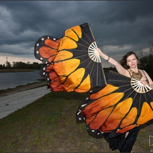 Hand Painted Monarch Butterfly Fan Veils in Xl Size. - Etsy