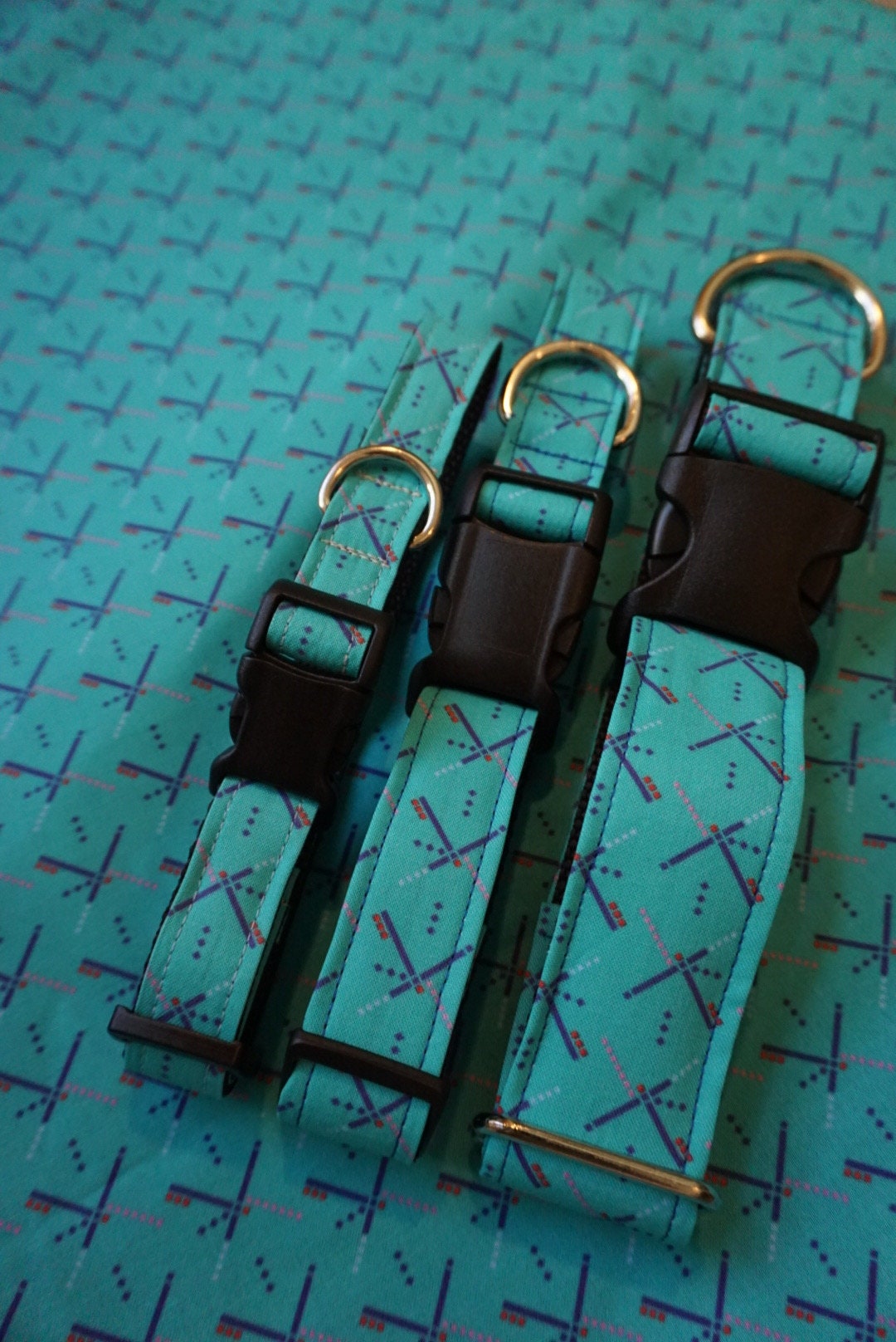 Buckle-Down Lanyard - PDX Airport Carpet Design, 1 Inch Wide, Stainless Steel Clip - View #9