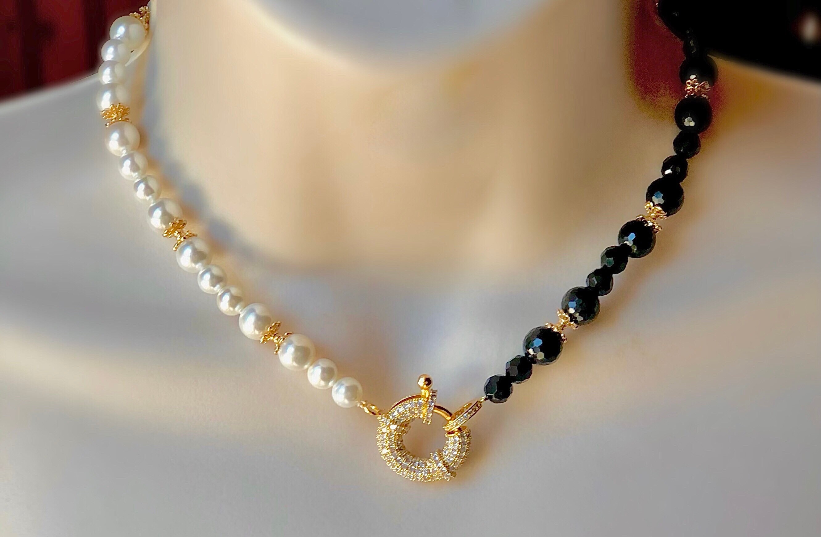 White Pearl and Black Onyx - Etsy 