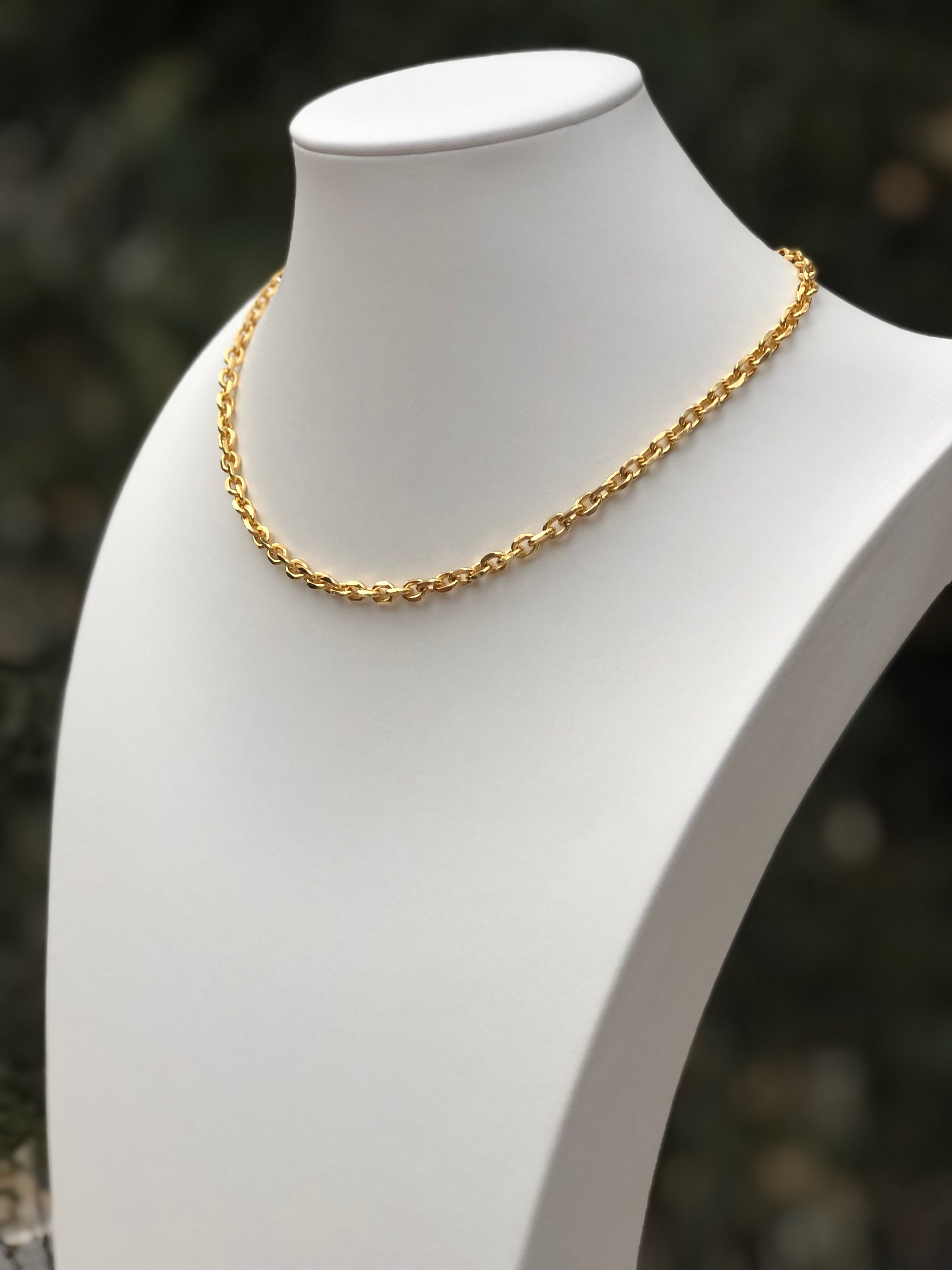 クリステン・ドゥーテとスタッシ・シュローダーが着用しているロスチャイルドチェーン 18K ゴールドフィルドエッチング長方形チェーン - Etsy 日本