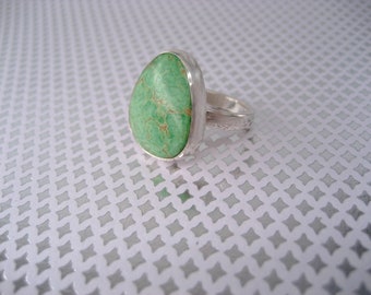 Green Varisite Sterling Silver Ring - Size 7 1/2