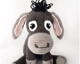 Donkey amigurumi PDF crochet pattern described in English,Deutsch (German) and dutch, with sample photos.